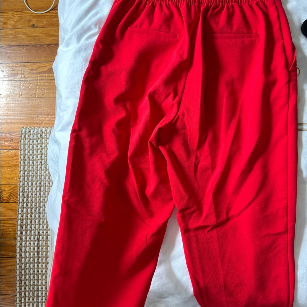 Red elastic gold button Zara pants - Picture 5 of 5